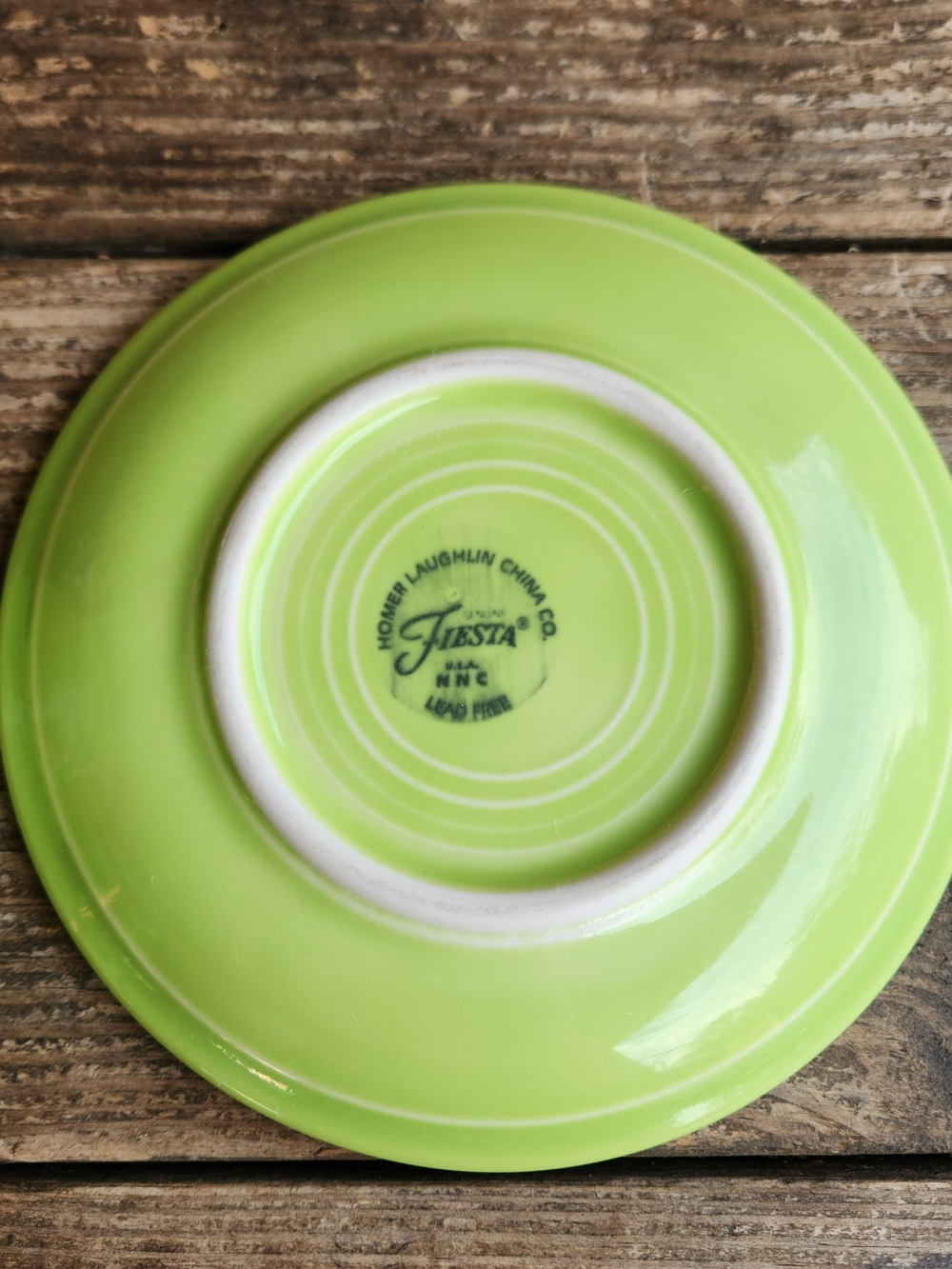 Fiesta Lime Green Ceramic Teacup & Saucer - Picture 4 of 5
